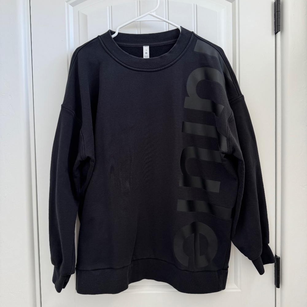 Lululemon / Perfectly Oversized Crew *Logo / Black / Size 10